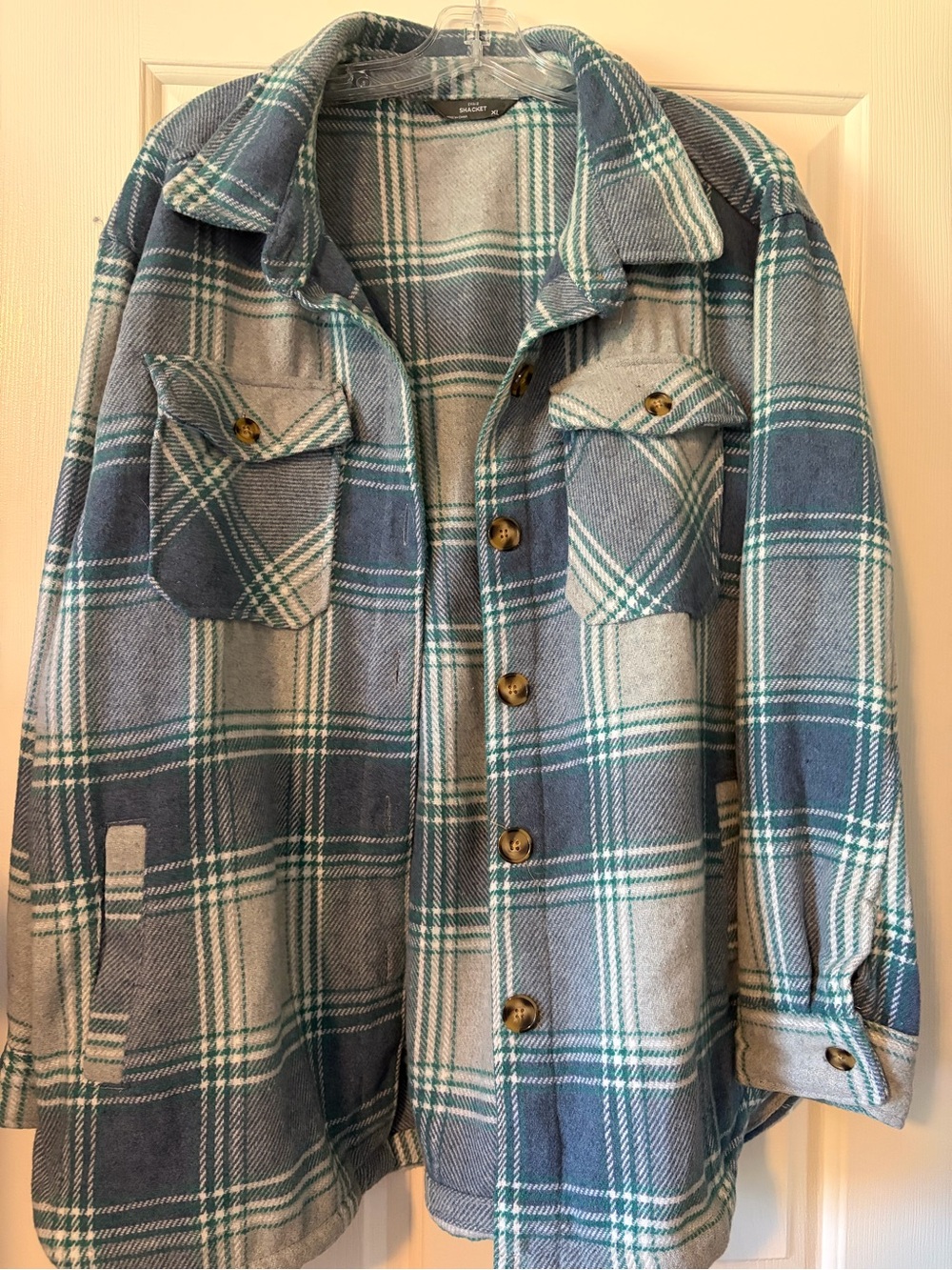 WoMen's Blue & Cream Plaid Button-Up shacket